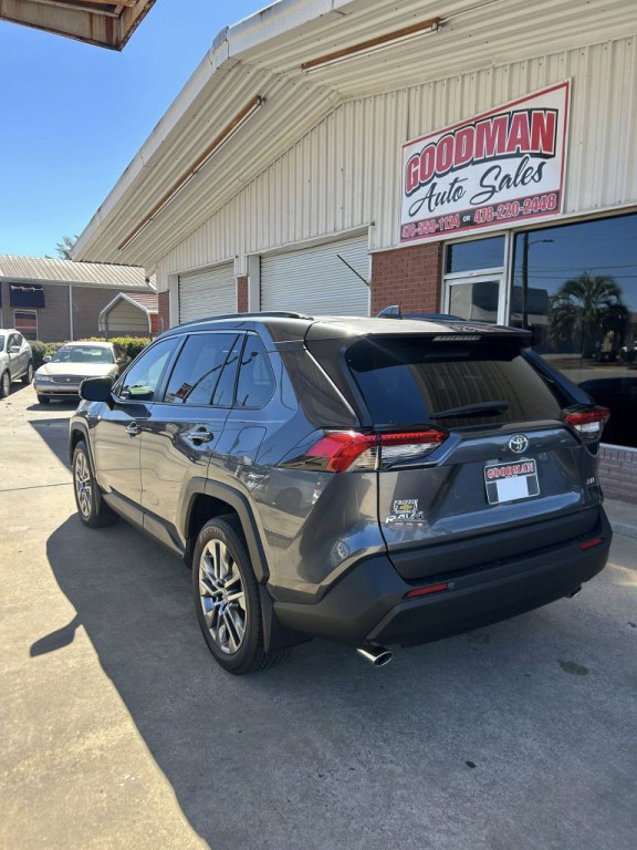 2023 Toyota Rav4 Image 3