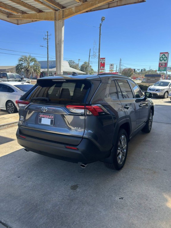 2023 Toyota Rav4 Image 17