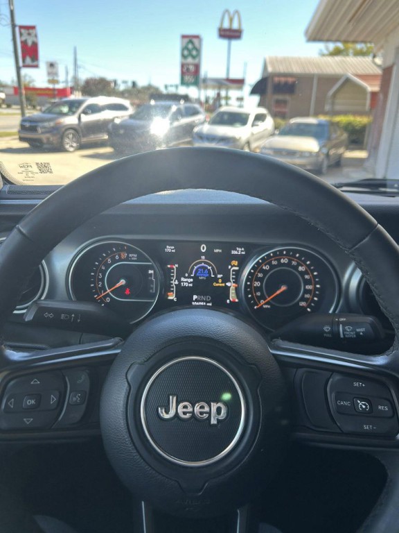 2018 Jeep Wrangler Unlimited Image 2