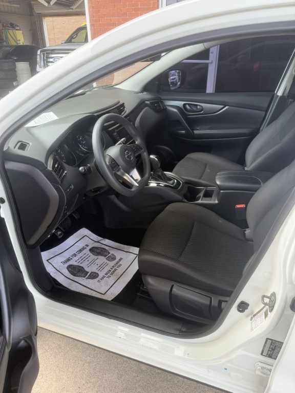 2019 Nissan Rogue Image 4