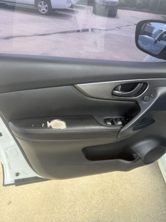 2019 Nissan Rogue Image 5