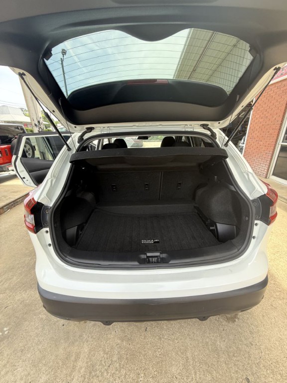 2019 Nissan Rogue Image 7