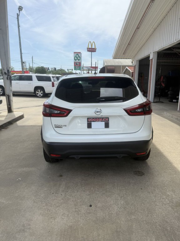 2019 Nissan Rogue Image 13