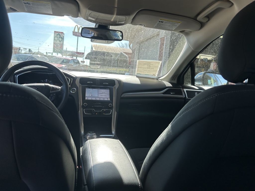 2019 Ford Fusion Image 12