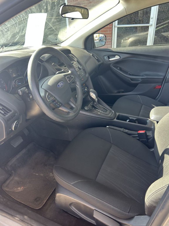 2017 Ford Focus Image 7