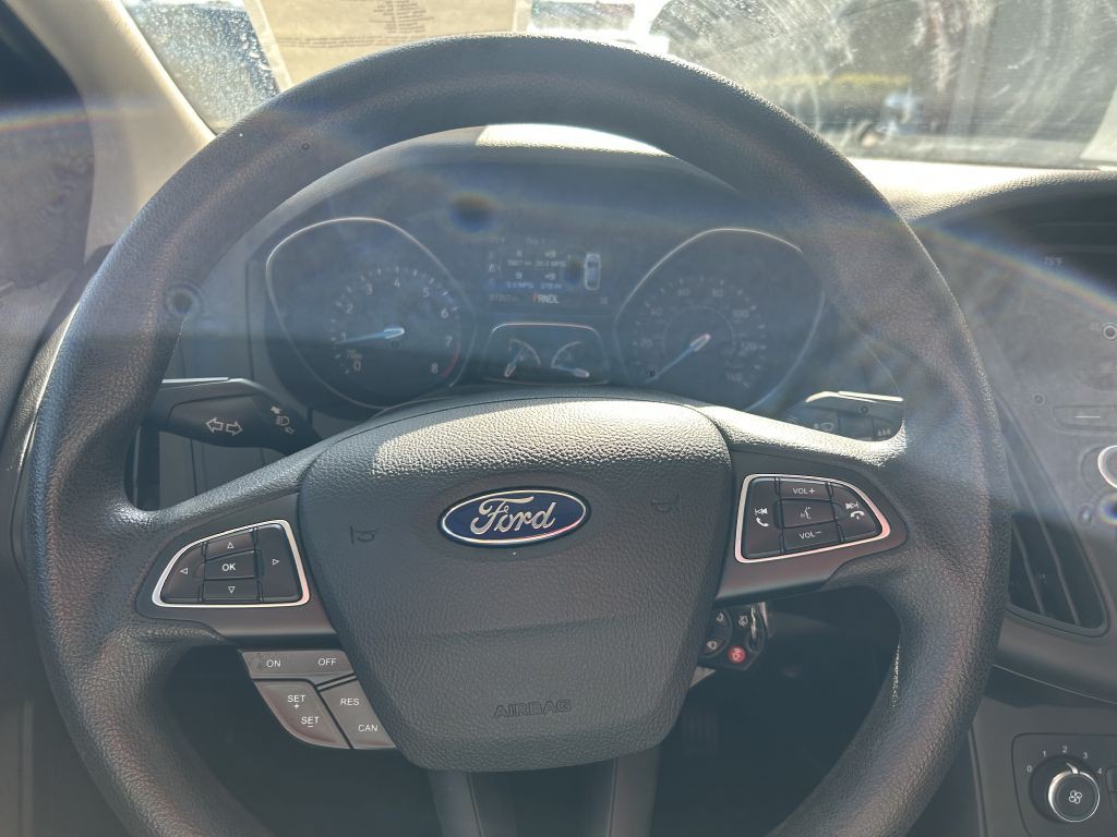 2017 Ford Focus Image 10