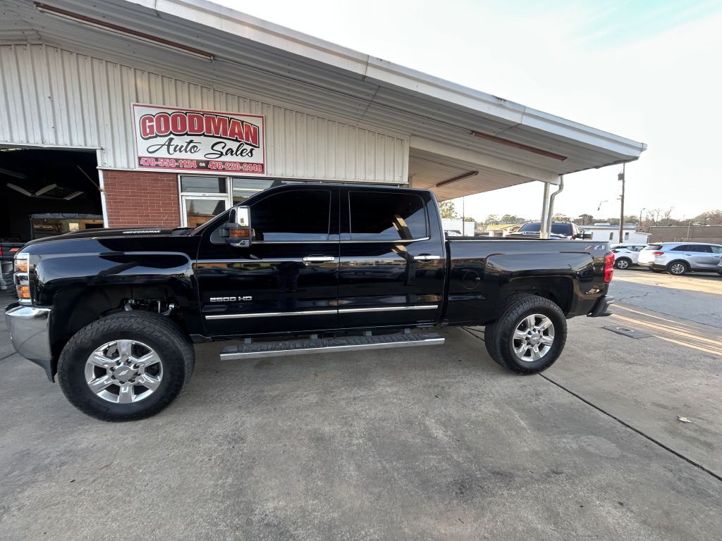 2018 Chevrolet Silverado 1500 Image 1