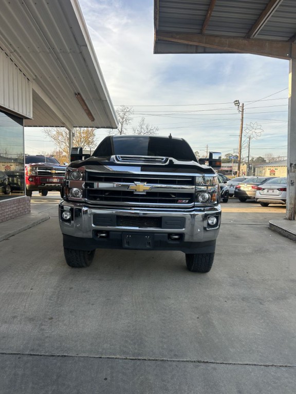 2018 Chevrolet Silverado 1500 Image 3