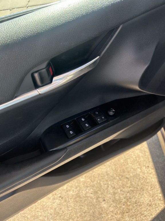 2020 Toyota Camry Image 9