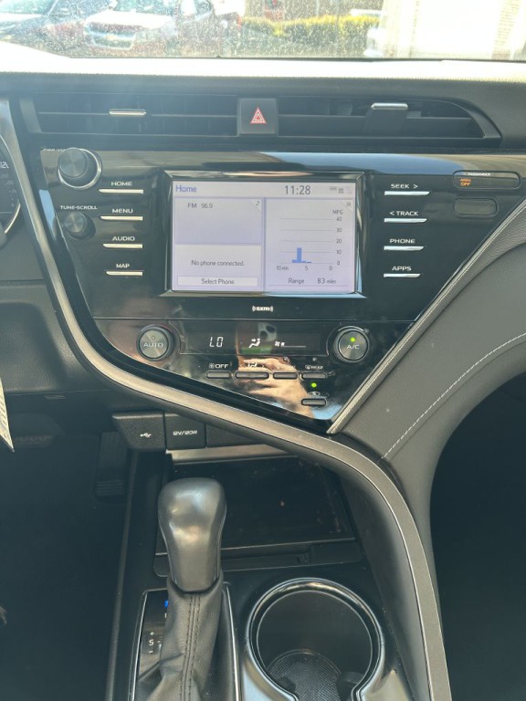 2020 Toyota Camry Image 11