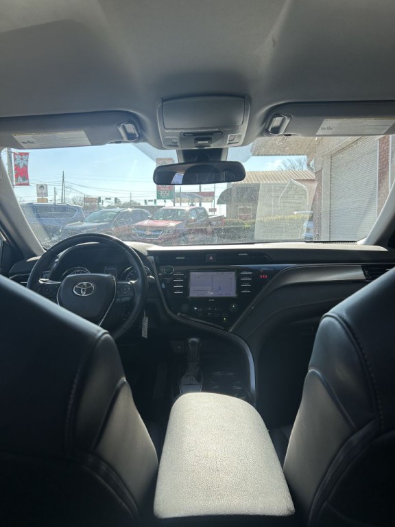 2020 Toyota Camry Image 14