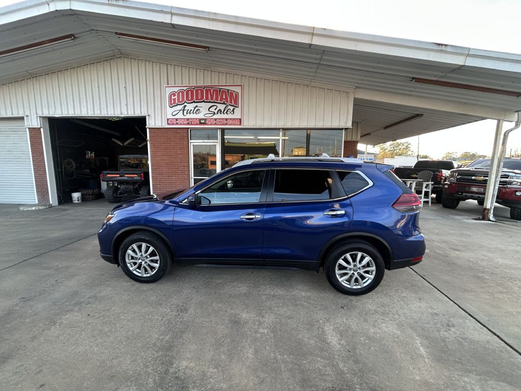 2020 Nissan Rogue Image 1