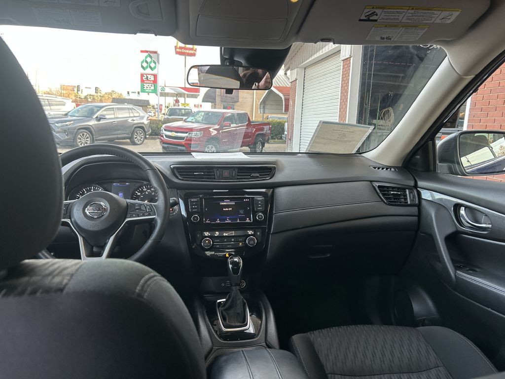 2020 Nissan Rogue Image 11