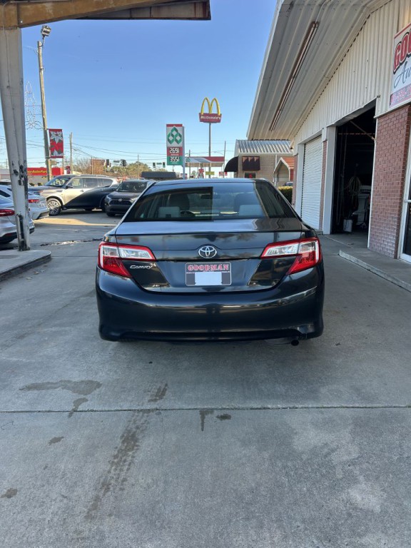 2014 Toyota Camry Image 7