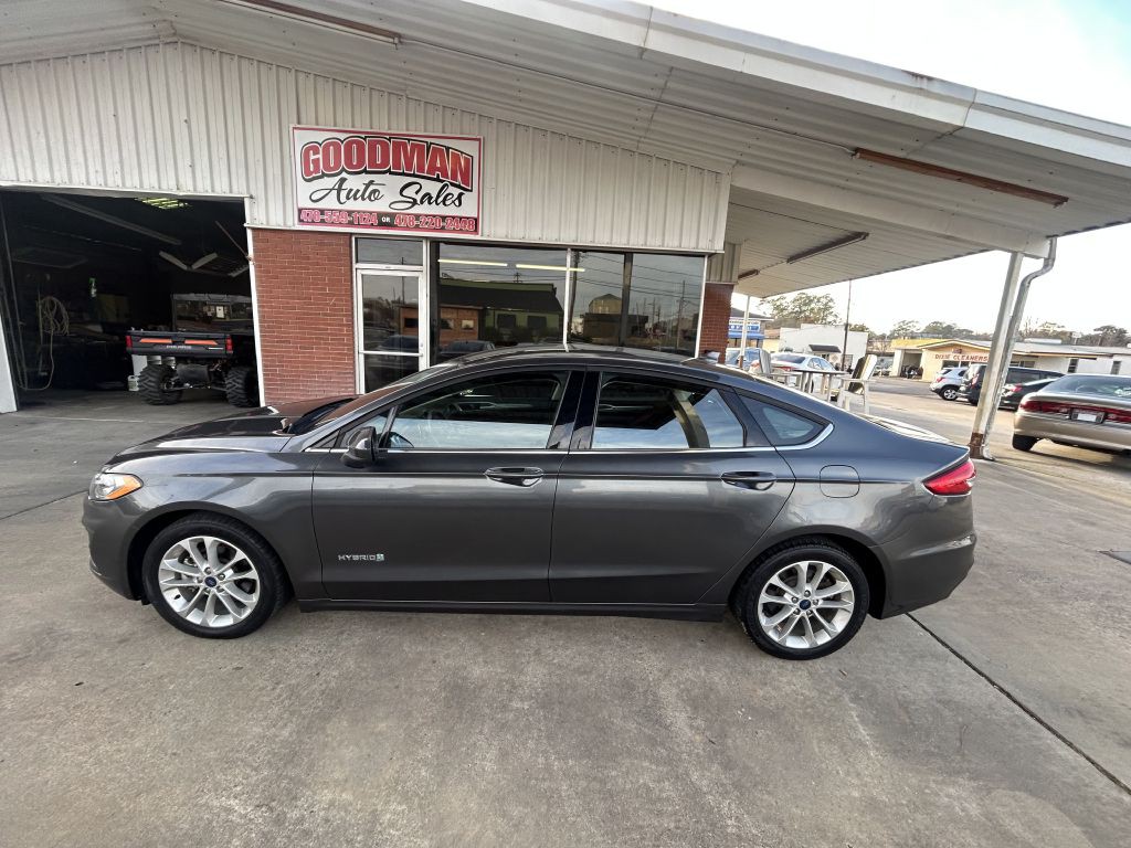 2019 Ford Fusion Image 1