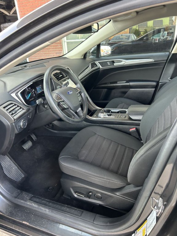 2019 Ford Fusion Image 9