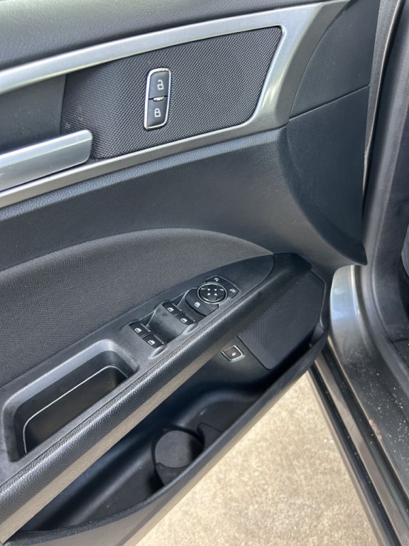 2019 Ford Fusion Image 10