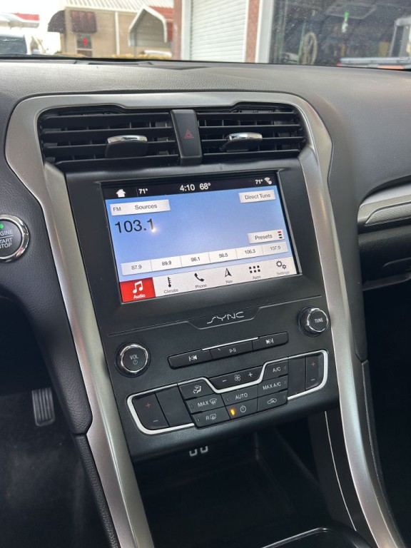 2019 Ford Fusion Image 12