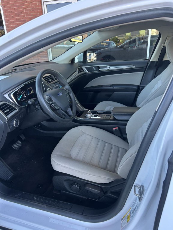 2018 Ford Fusion Image 9