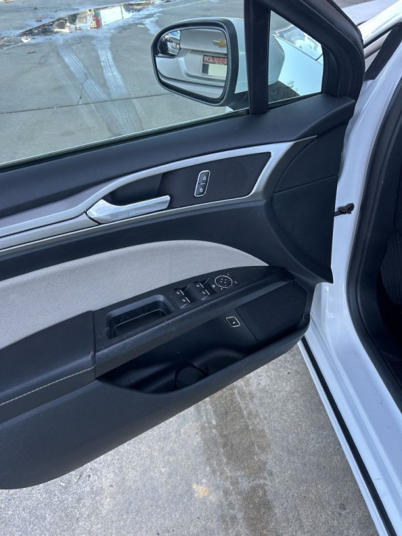 2018 Ford Fusion Image 10