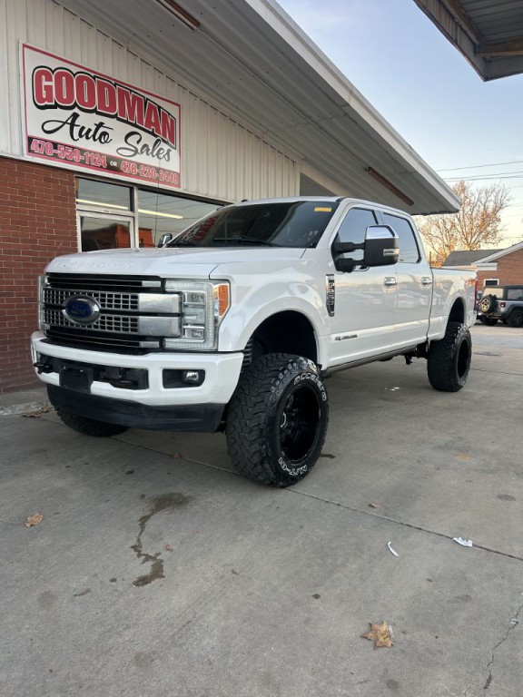 2017 Ford F-250 Image 2
