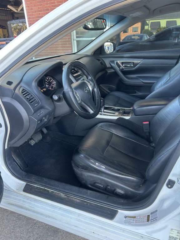 2013 Nissan Altima Image 9