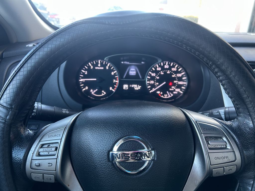 2013 Nissan Altima Image 11