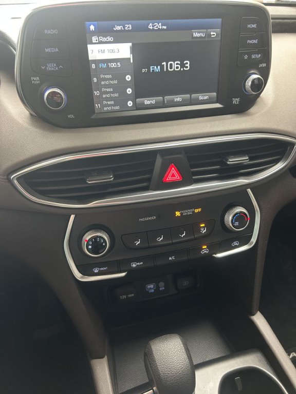 2019 Hyundai Santa Fe Image 10