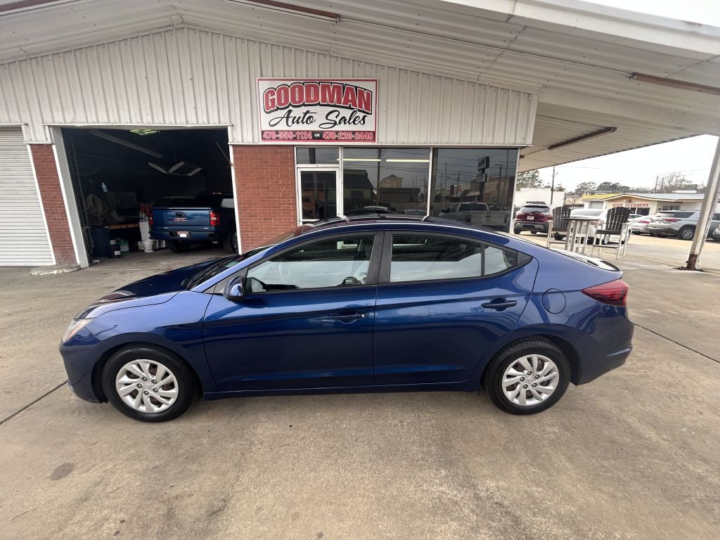 2019 Hyundai Elantra Image 1
