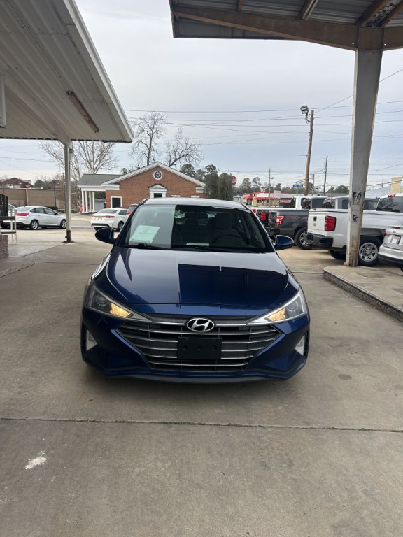2019 Hyundai Elantra Image 3
