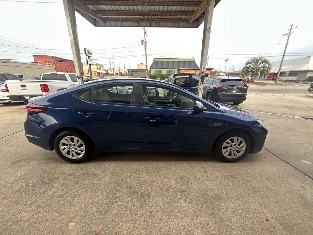 2019 Hyundai Elantra Image 5