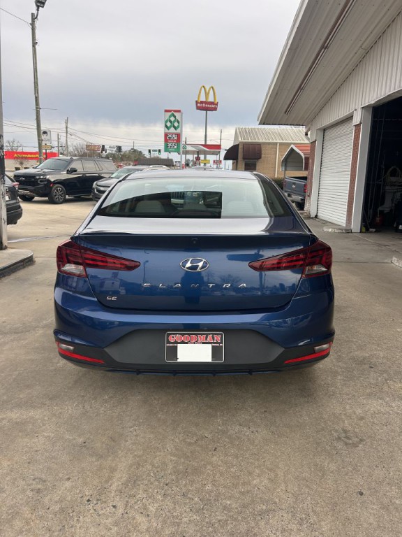 2019 Hyundai Elantra Image 7