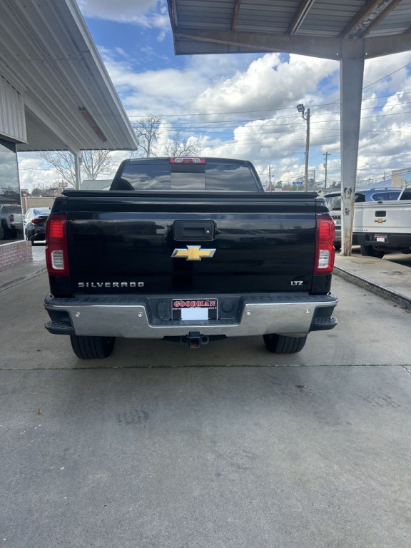 2017 Chevrolet Silverado 1500 Image 3