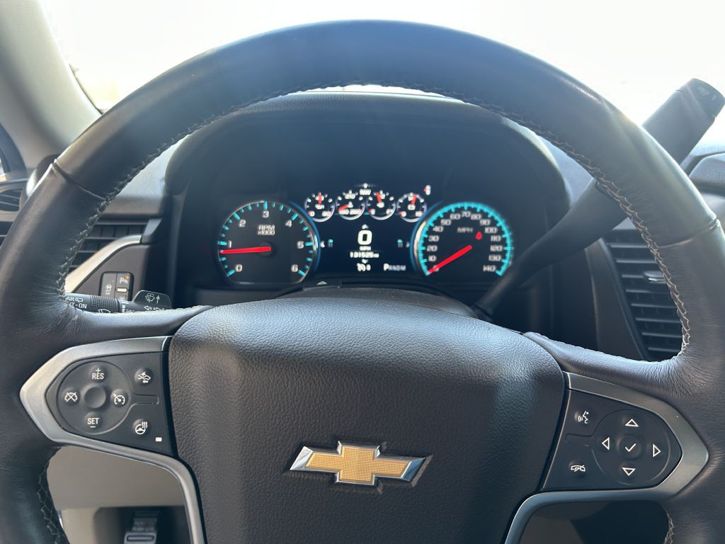 2016 Chevrolet Suburban Image 11