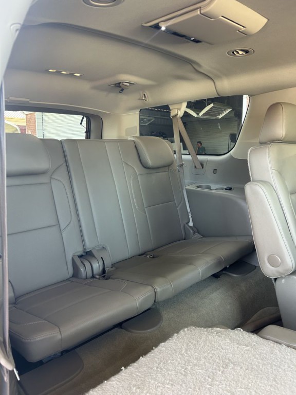 2016 Chevrolet Suburban Image 15