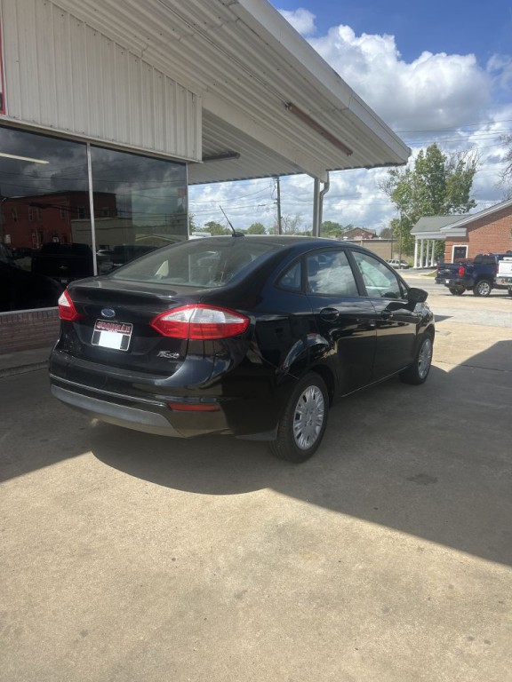 2019 Ford Fiesta Image 2