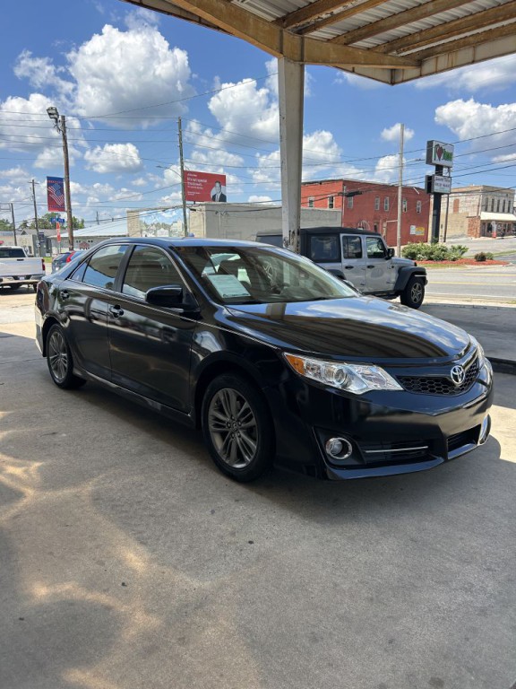 2014 Toyota Camry Image 3