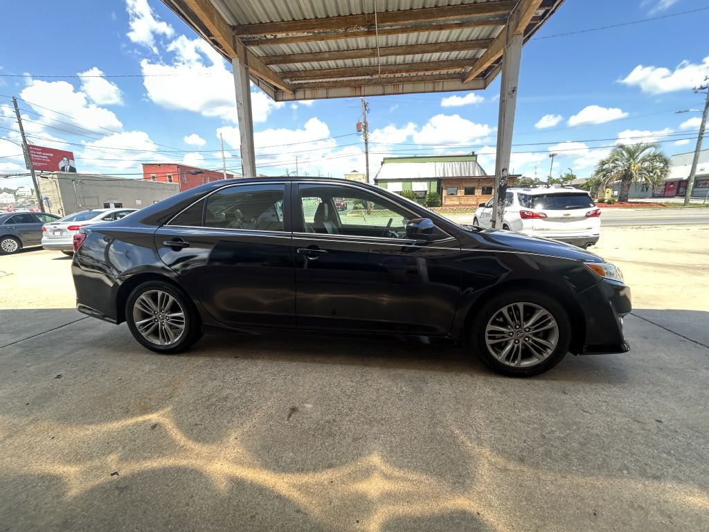 2014 Toyota Camry Image 4