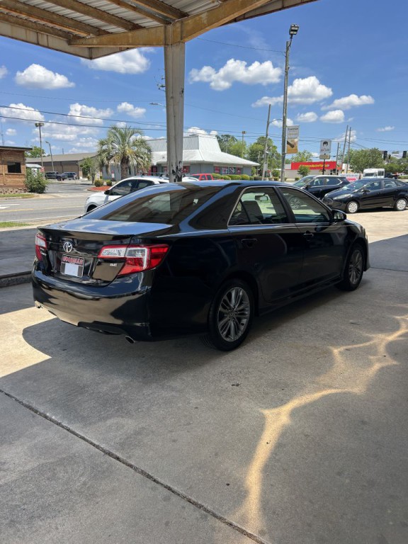 2014 Toyota Camry Image 5