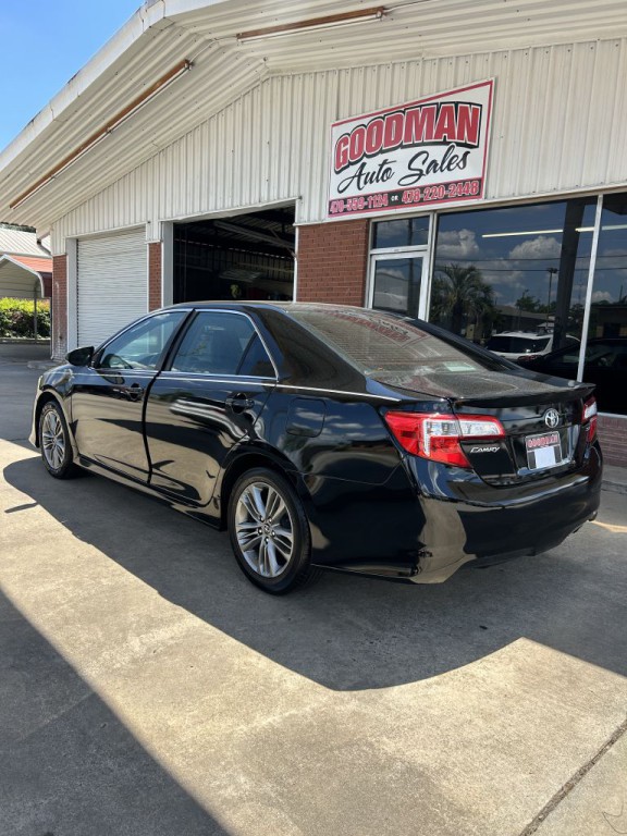 2014 Toyota Camry Image 6