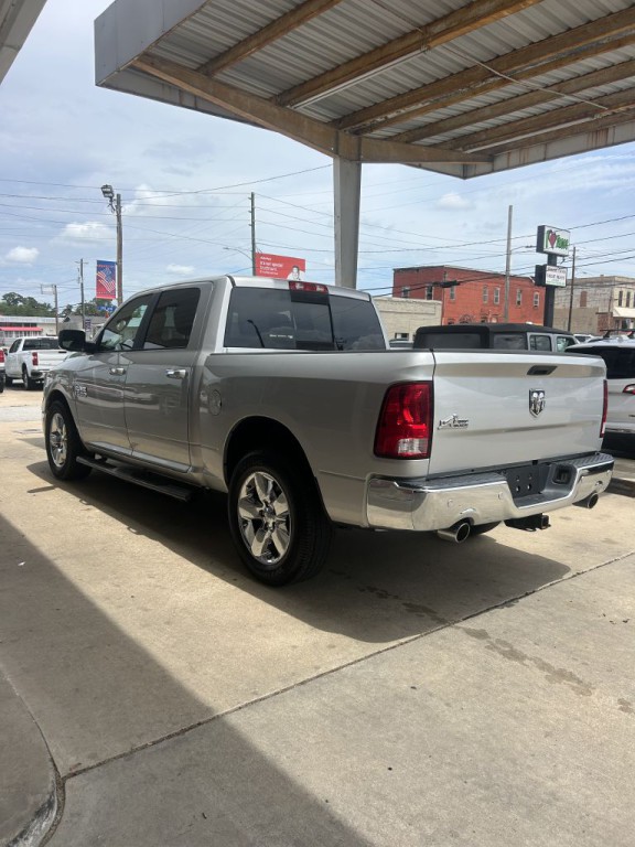 2017 RAM 1500 Image 3