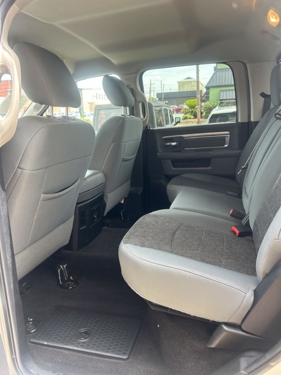 2017 RAM 1500 Image 11