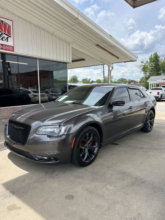 2021 Chrysler 300 Image 2
