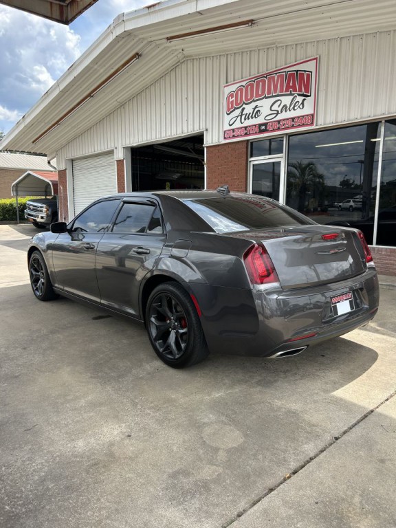 2021 Chrysler 300 Image 5