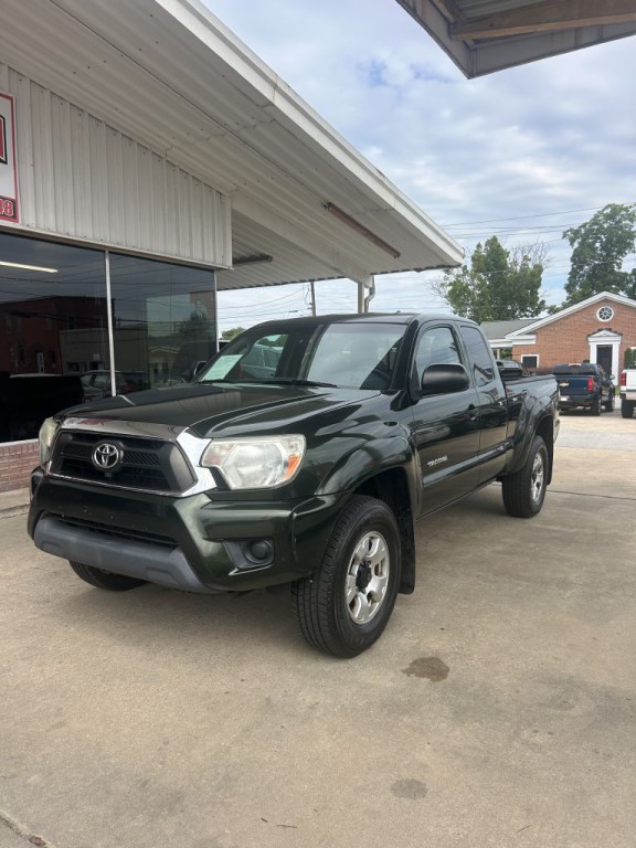 2014 Toyota Tacoma Image 2