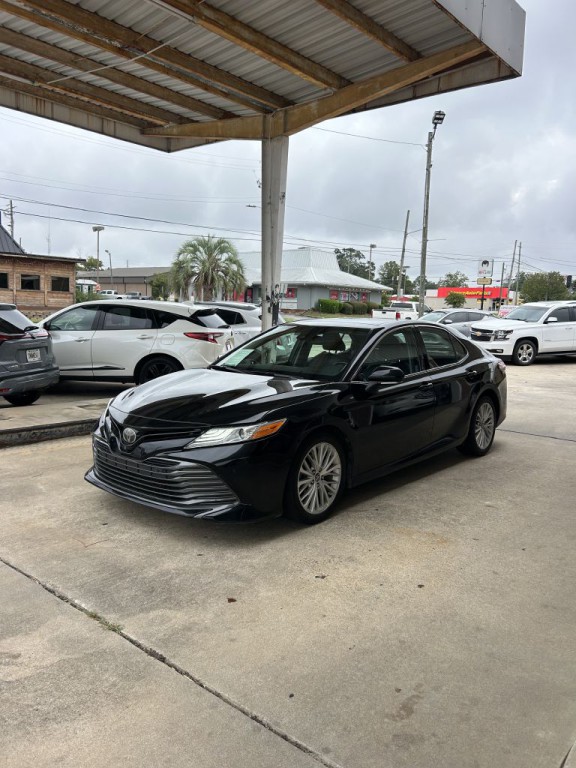 2019 Toyota Camry Image 3