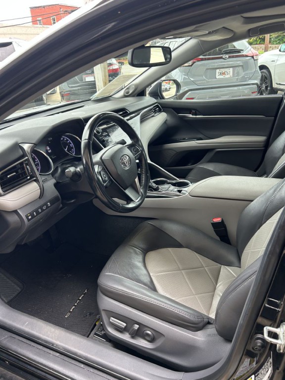 2019 Toyota Camry Image 6