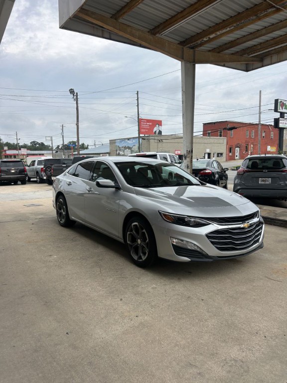 2020 Chevrolet Malibu Image 3