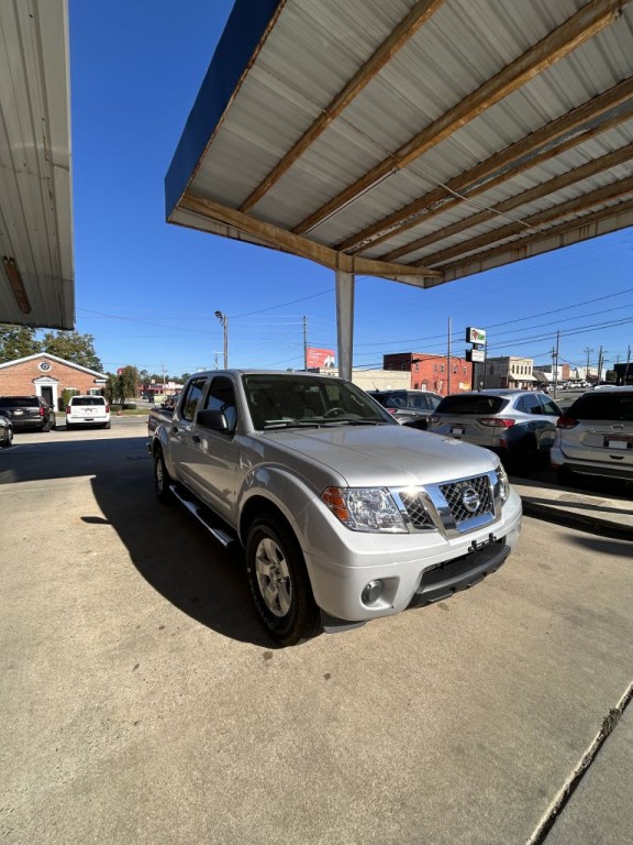 2012 Nissan Frontier Image 3