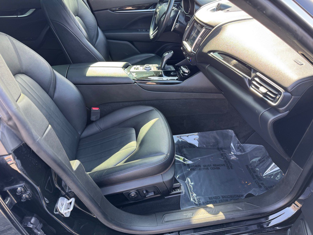 2020 Maserati Levante Image 25